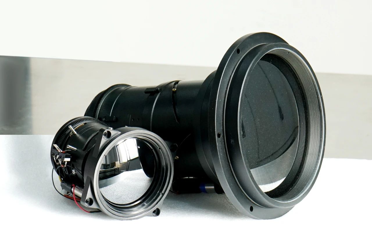 红外电动镜头自动聚焦系统